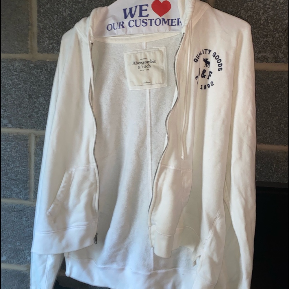White AmberCrombie and Fitch sweater/hoodie.